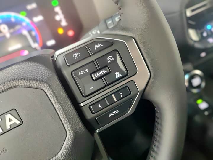 Фото 5 - Toyota Prado