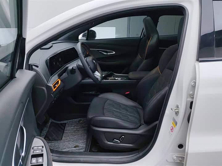 Фото 9 - Changan UNI-T