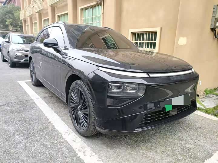 Фото 4 - XPeng G9