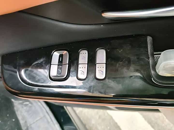 Фото 7 - XPeng G9