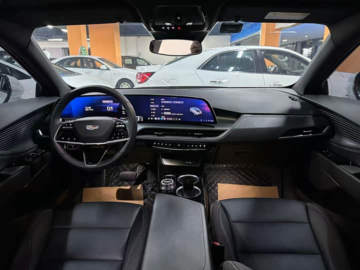 Фото 4 - Cadillac GT4