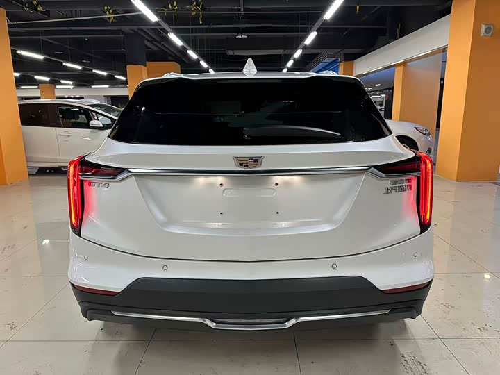 Фото 7 - Cadillac GT4