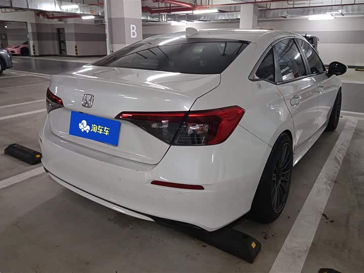 Фото 3 - Honda Civic