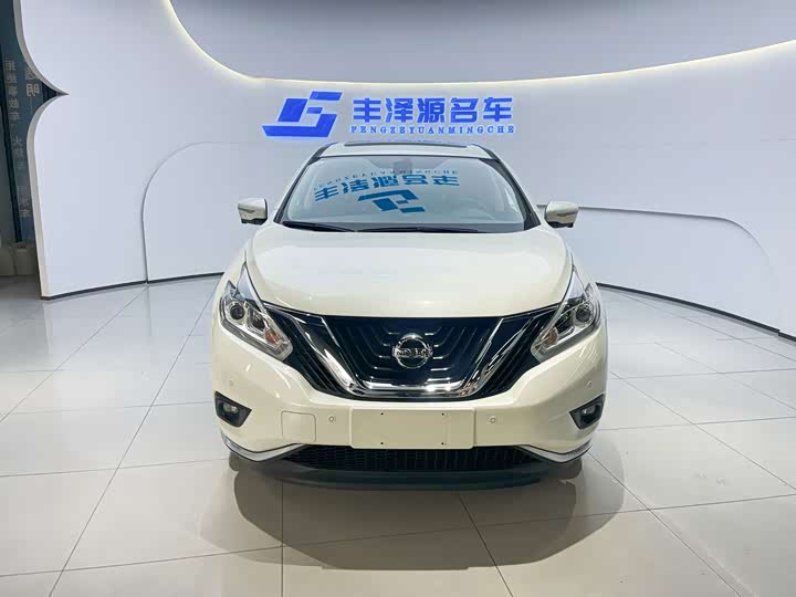 Photo 2 - Nissan Murano