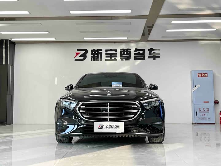 Photo 2 - Mercedes-Benz E-Class