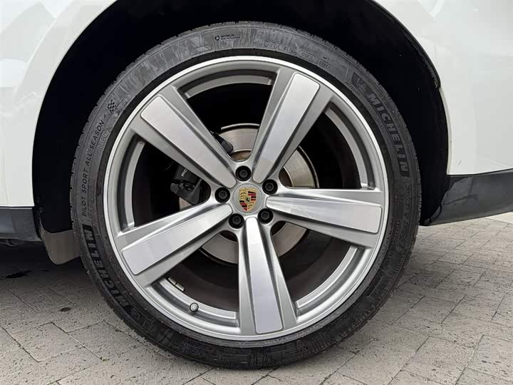 Фото 6 - Porsche Macan