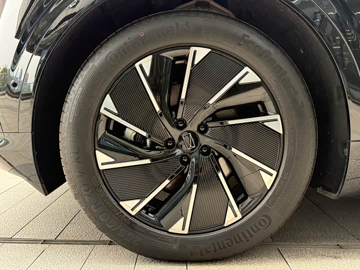 Фото 6 - Avatr 07