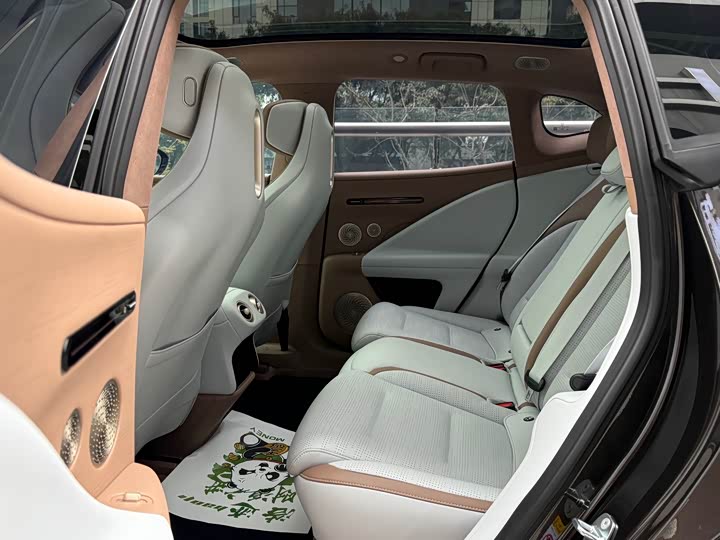 Фото 9 - Avatr 07