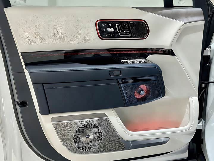 Фото 8 - Zeekr 9X