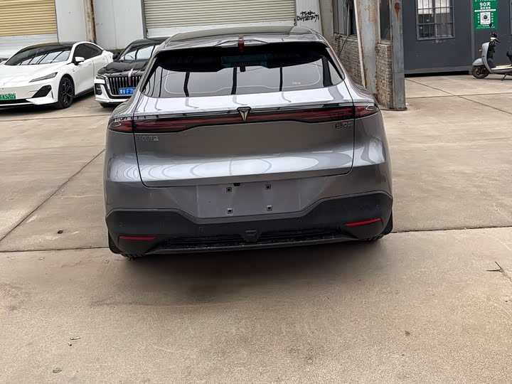 Фото 4 - Changan Deepal S05