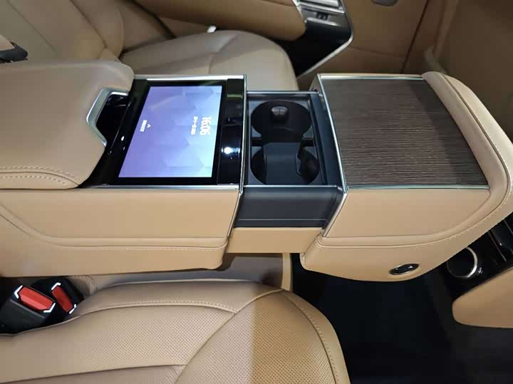 Фото 9 - Land Rover Range Rover