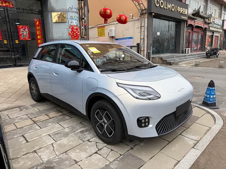 Фото 3 - GAC Aion UT