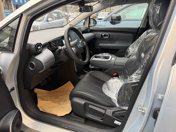 Фото 4 - GAC Aion UT