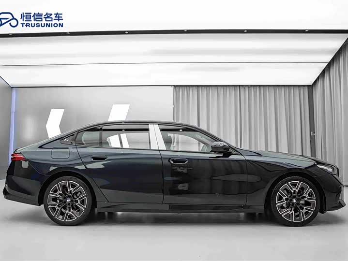 Фото 4 - BMW 5 Series