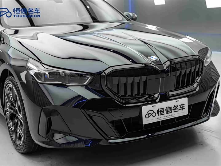 Фото 9 - BMW 5 Series