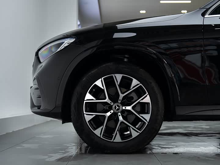 Фото 9 - Mercedes-Benz GLC-Class