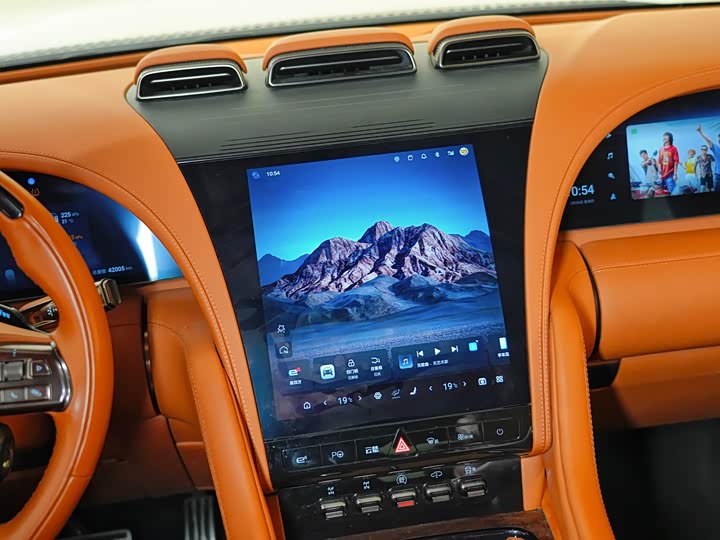 Фото 9 - BYD Yangwang U8