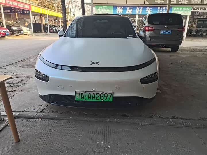 Фото 2 - XPeng P7