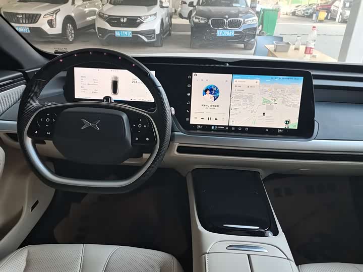 Фото 9 - XPeng P7