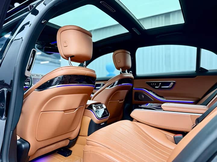 Photo 6 - Mercedes-Benz S-Class