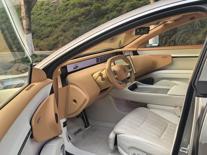 Фото 6 - Avatr 12