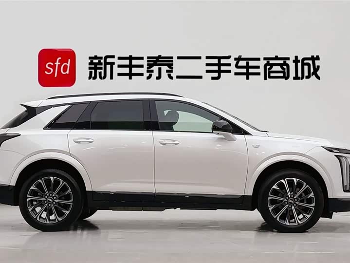Фото 3 - Cadillac XT5