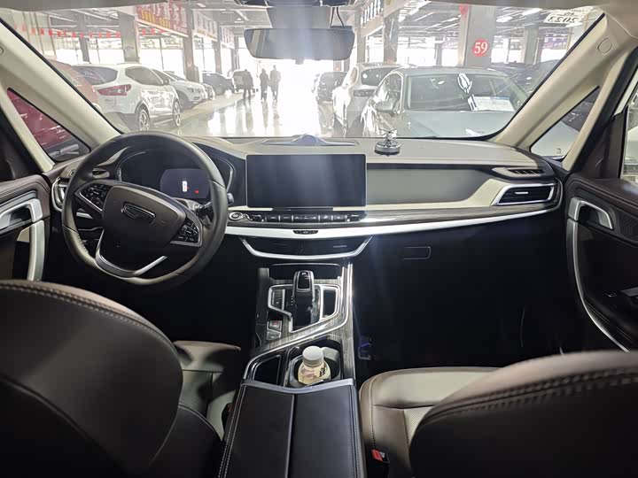 Фото 6 - Geely Jiaji