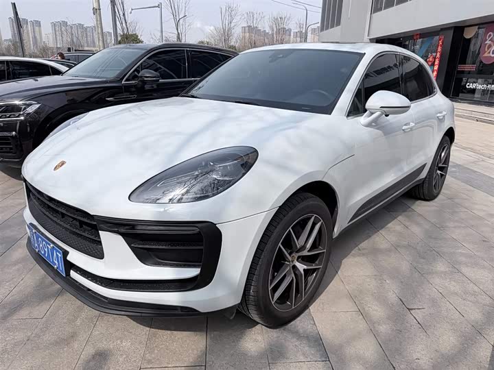 Фото 1 - Porsche Macan