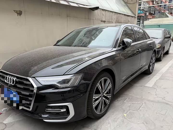 Фото 1 - Audi A6L