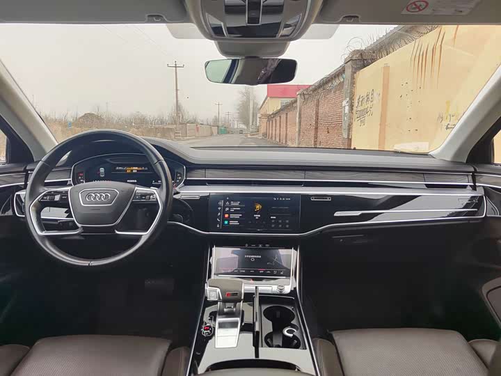 Фото 4 - Audi A8