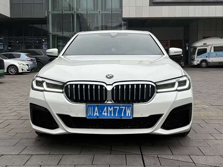 Фото 2 - BMW 5 Series