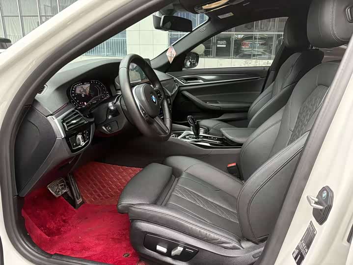 Фото 4 - BMW 5 Series