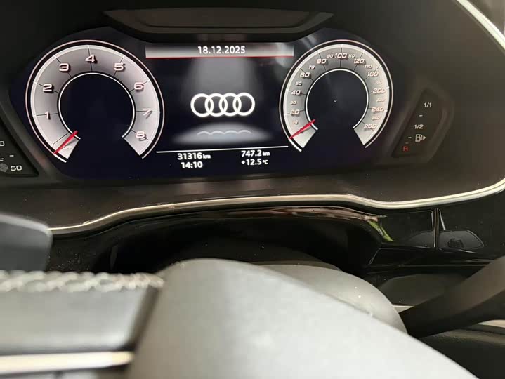 Фото 6 - Audi Q3