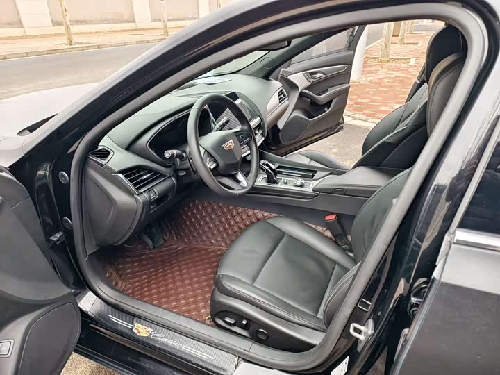 Фото 6 - Cadillac CT5