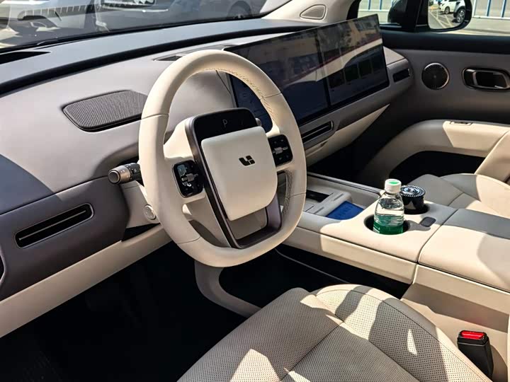 Фото 3 - LiXiang i8