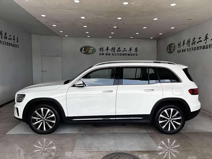 Фото 4 - Mercedes-Benz GLB-Class