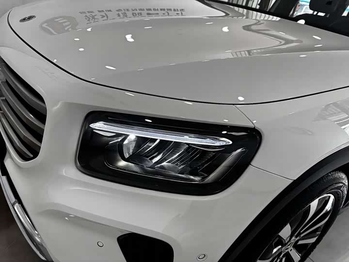 Фото 8 - Mercedes-Benz GLB-Class