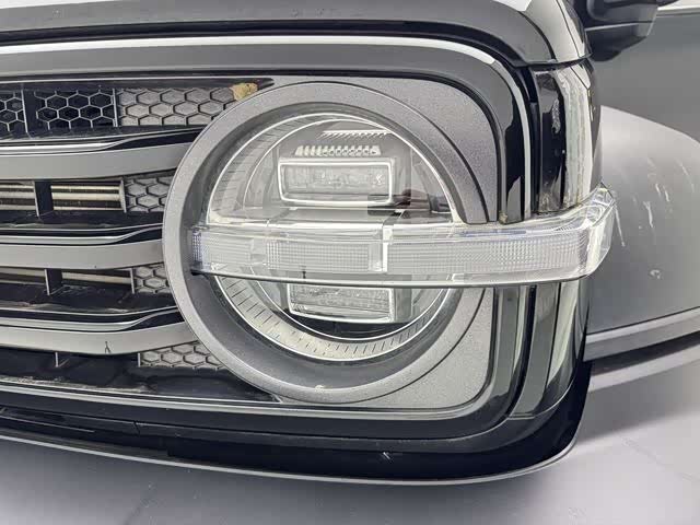 Фото 8 - Tank 300