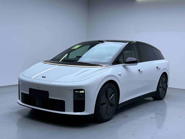 Фото 1 - LiXiang i6