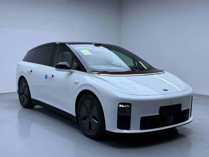 Фото 3 - LiXiang i6