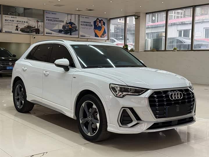 Фото 3 - Audi Q3