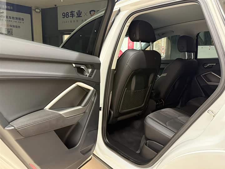 Фото 9 - Audi Q3