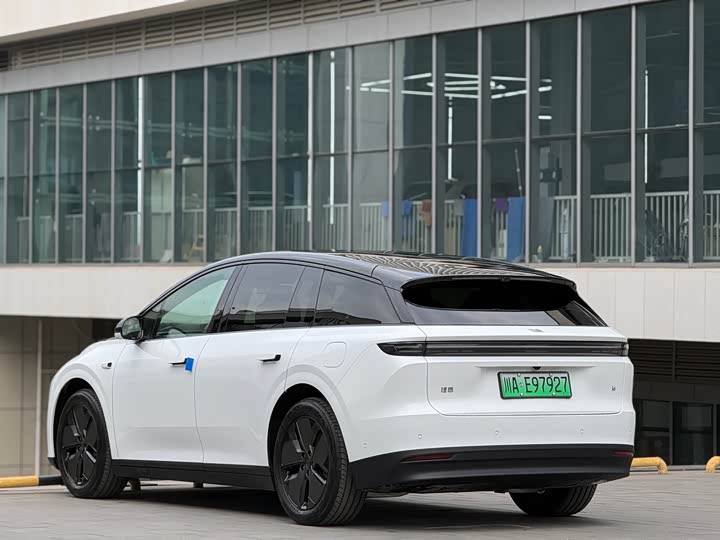 Фото 5 - LiXiang i6