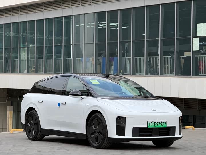 Фото 9 - LiXiang i6