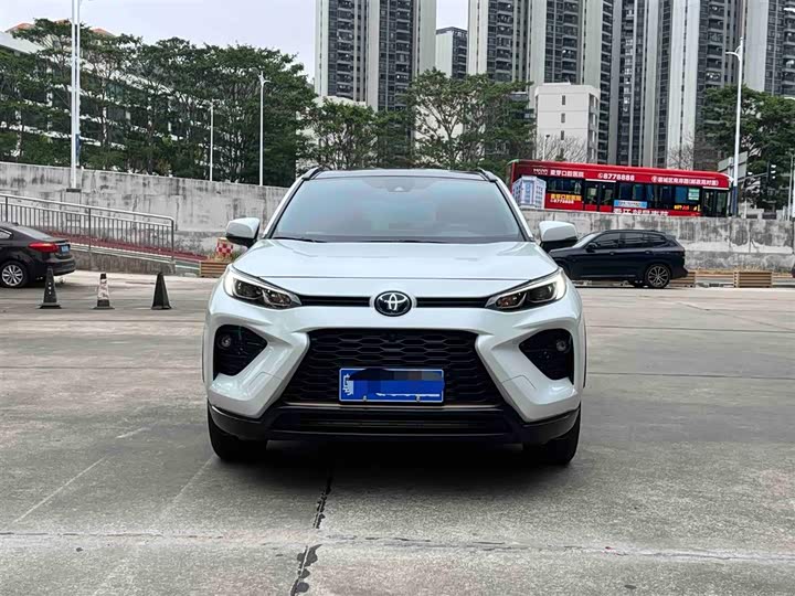 Фото 2 - Toyota Wildlander