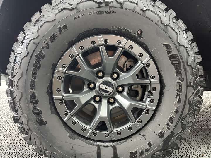 Фото 4 - Ford F-150 Raptor