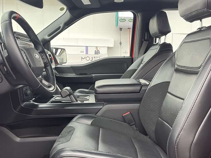 Фото 8 - Ford F-150 Raptor