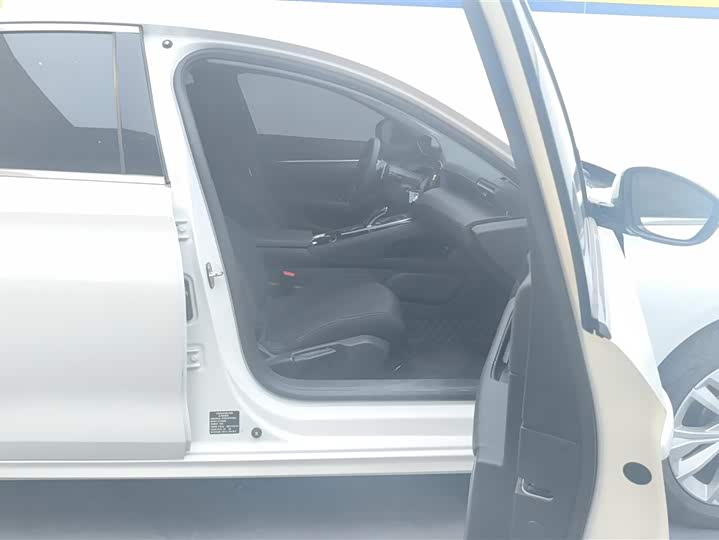 Фото 8 - Peugeot 508