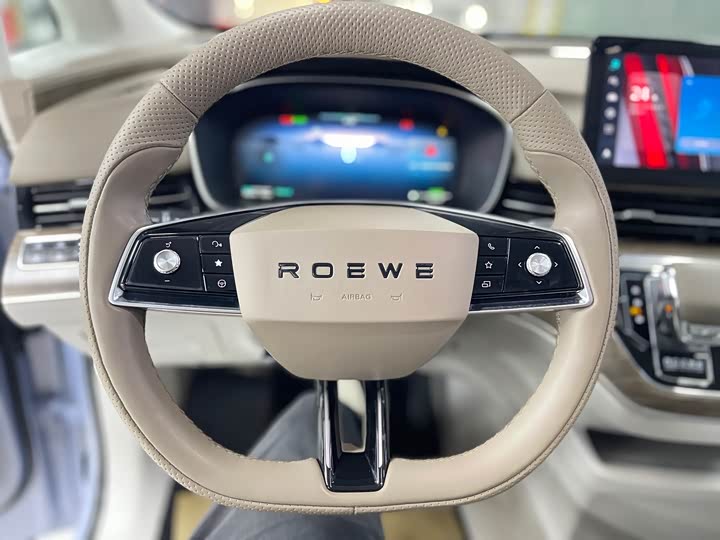 Photo 9 - Roewe iMax 8 EV