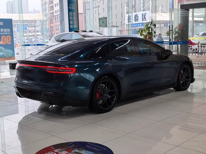 Фото 7 - Luxeed S7